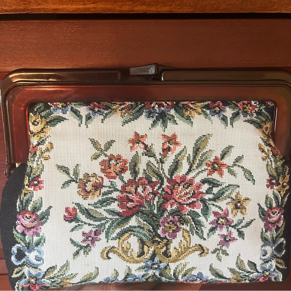 Vintage BrocadeFloral Tapestry Clutch Evening Bag 7 X 5.5”